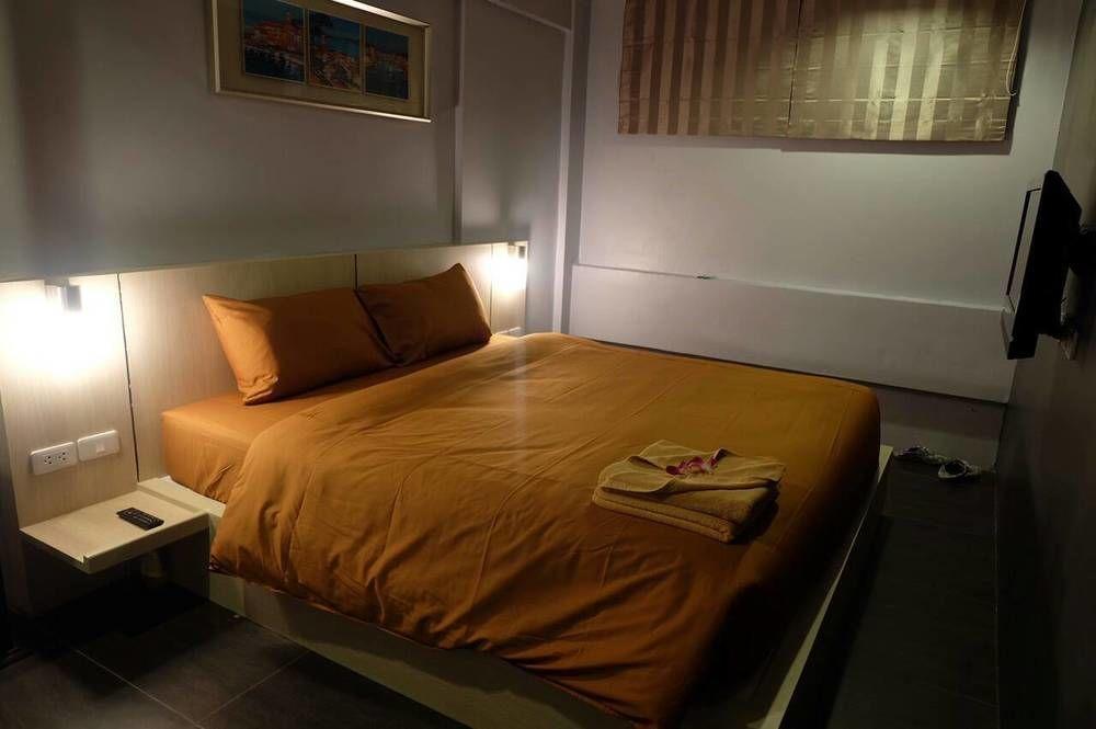 Auberge de jeunesse Rockstel Loma à Phuket Extérieur photo
